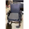 Image 4 : Maple Leaf brand wheel chair