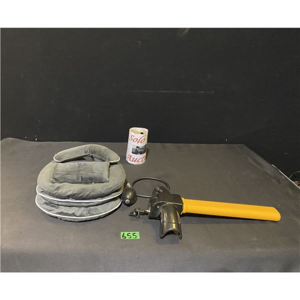 Steering wheel lock/ Inflateable pillow