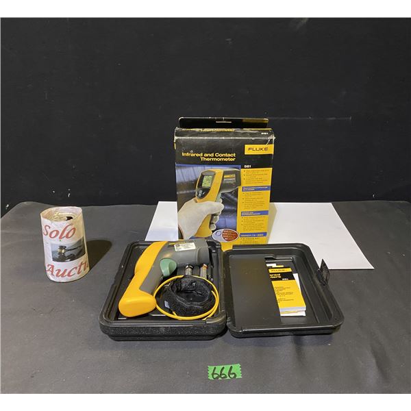 Infrared and contract thermometer by FLUKE with carrying case and original box, instructions