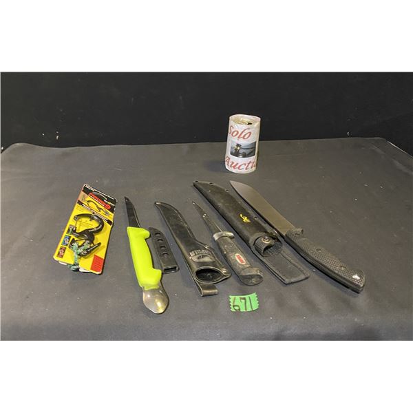 Lot of hunting knifes