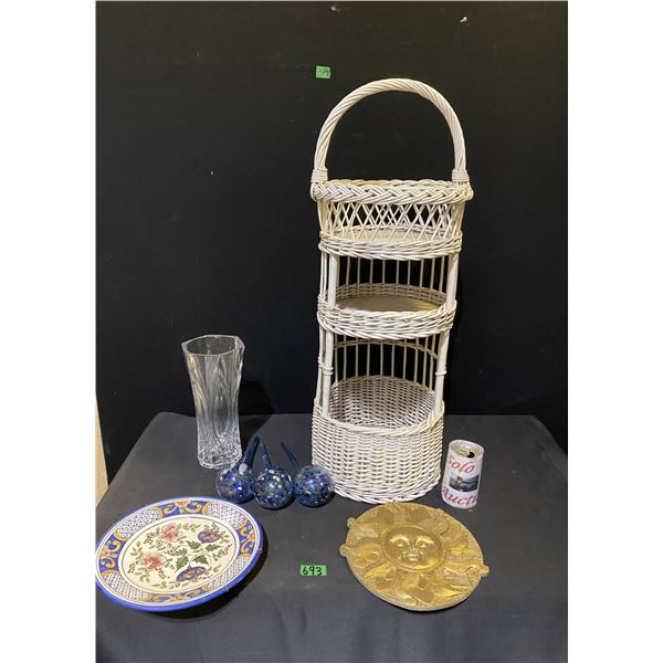 Lot of home décor items, plate hand painted Portugal
