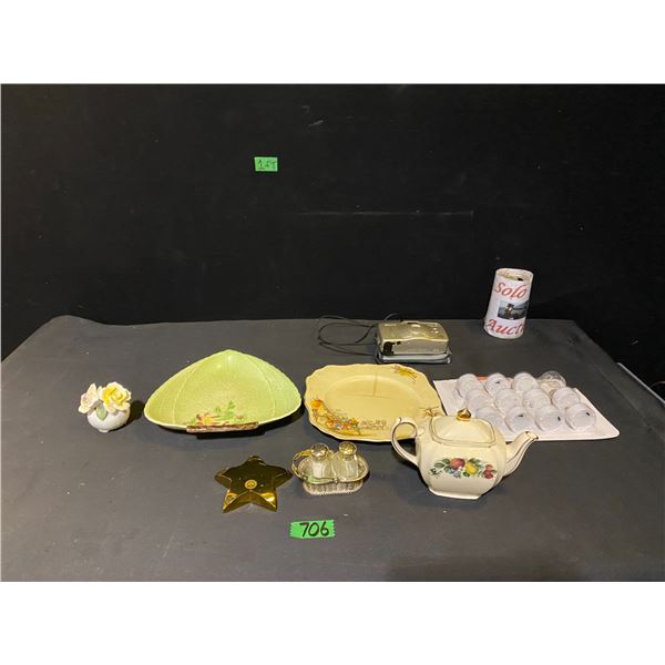 Lot of home décor items