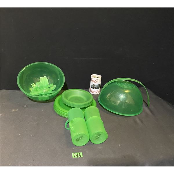Picnick set with carrying case