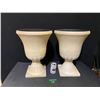Image 1 : 21" planter pots - plastic - new