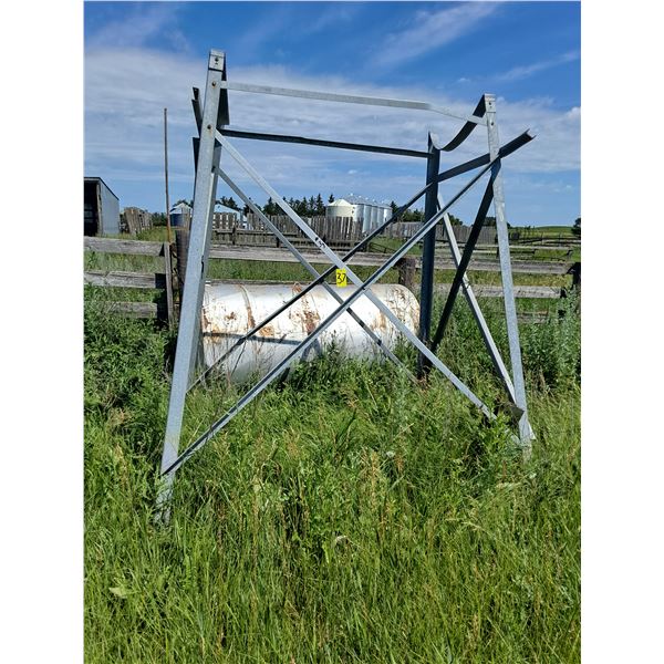 500 Gallon Fuel Tank with Stand