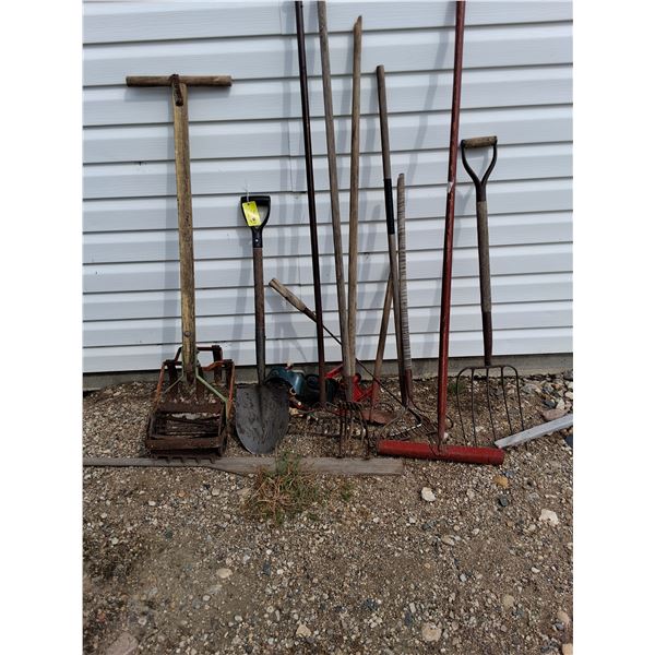 (11) Variety Garden Tools