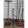 Image 4 : (11) Variety Garden Tools