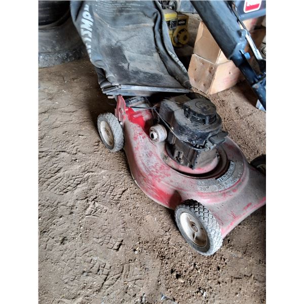 Craftsman Turf Power 3.5hp, Manual Start, Briggs and Stratton-As Is