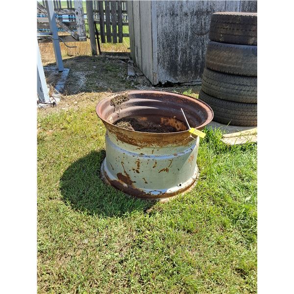 Steel Fire Pit Rim , 32"x22"h