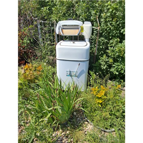 Vintage Wringer Washing Machine , Lawn Decor