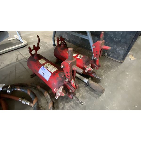 PAIR OF PRINCE 3000PSI HYDRAULIC HAND OPERATED PUMPS