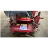 Image 2 : PAIR OF PRINCE 3000PSI HYDRAULIC HAND OPERATED PUMPS