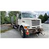 Image 4 : 1998 FORD LOUISVILLE, 2DR VAC TRUCK, WHITE, VIN 1FDYW86E8WVA14450,
