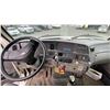 Image 6 : 1998 FORD LOUISVILLE, 2DR VAC TRUCK, WHITE, VIN 1FDYW86E8WVA14450,