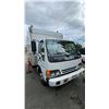 Image 4 : 2000 ISUZU NPR HD, 2DR CUBE VAN, WHITE, VIN JALC4B145Y7017828,