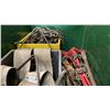 Image 2 : GREEN METAL JOB BOX WITH ASSORTED HEAVY DUTY CHAINS, TOW CHAINS, EXTENSION CORD, LEVER CHAIN LOAD