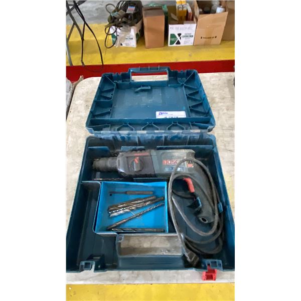 BOSCH BULLDOG ELECTRIC HAMMER DRILL IN HARD TRANSPORT CASE