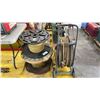 Image 1 : METAL MOBILE REEL CART WITH ROPE & 2 SPOOLS OF ROPE