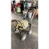 Image 2 : GARDEN ROSE REEL CART WITH 1000FT OF 1/2" ROPE