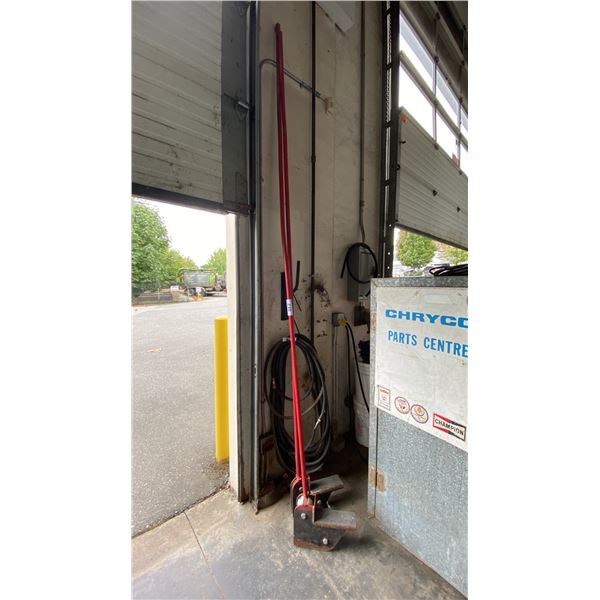 2 HEAVY DUTY STEEL LEVER BARS APPROX 12'L