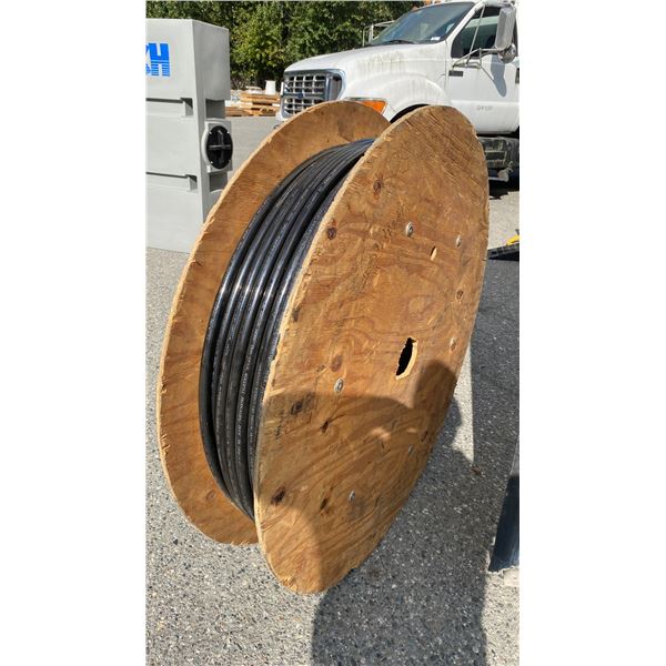 LARGE SPOOL OF APPROX 600FT OF WATER HOSE