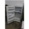 Image 2 : Amana White Ref/Freezer