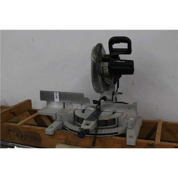 Delta Miter Saw w/Bench