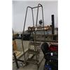 Image 1 : 5'  Rolling Stepladder
