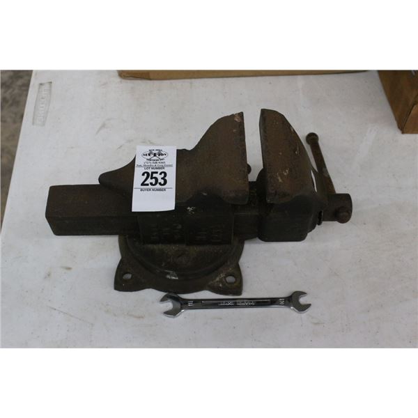 Bench Vise