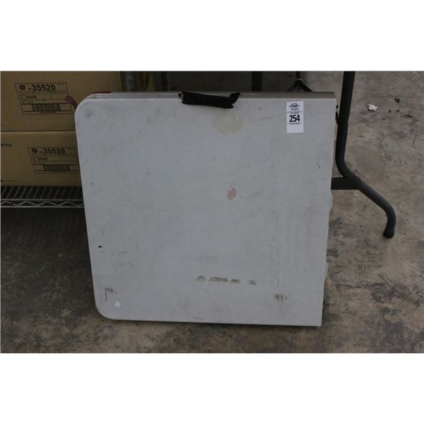 Plastic  4'  Banquet Folding Table