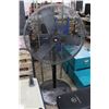 Image 1 : Pedestal Fan