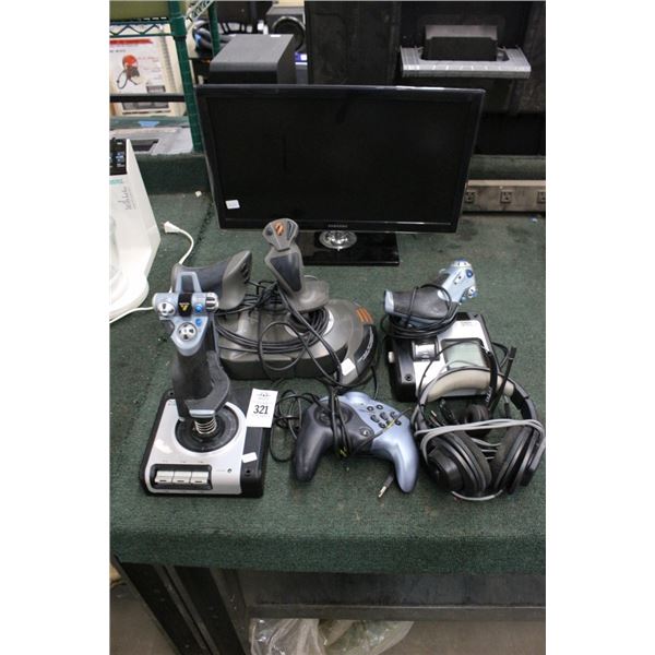 Gaming Controllers, Headset, Monitor