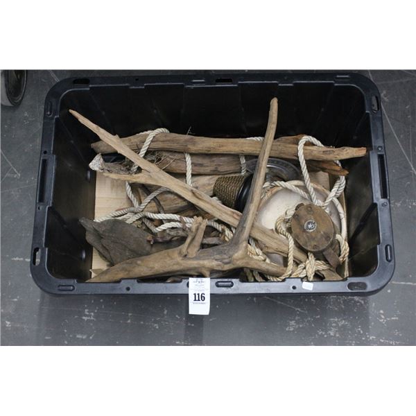 Vintage Pulley, Driftwood, Décor in Tub