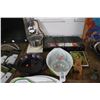 Image 2 : Vintage Mixer, Sony MP3 Player, Cookware, Serving Platter, Décor