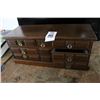 Image 3 : Jewelry Chest, Plush Bears, Toilet Brush, Monitor