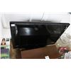 Image 5 : Jewelry Chest, Plush Bears, Toilet Brush, Monitor