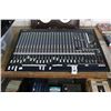 Image 1 : Yamaha MG24/14FX Mixing Console