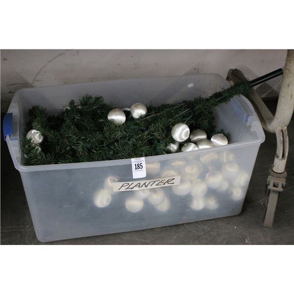 Christmas Ornaments, Tree Accessories