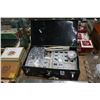 Image 1 : Travel Trunk w/Projector Slides