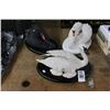 Image 1 : 3-Franklin Mint Collector Goose On Granite Oval Base - 3 X $