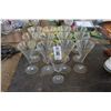 Image 1 : Gold Etched Stem Glasses 13, Knife