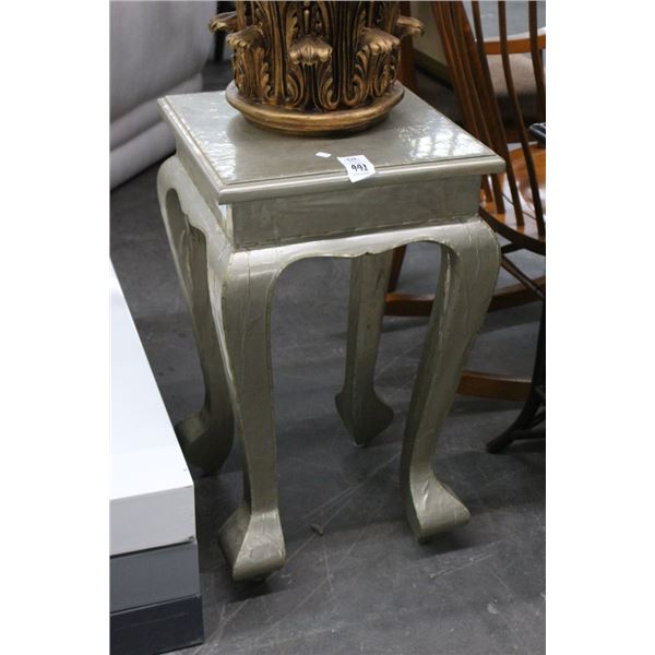 Grey Decorator Queen Anne Pedestal Table
