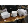 Image 1 : Contemporary/Asst White Bowls - 12