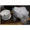 Image 3 : Contemporary/Asst White Bowls - 12