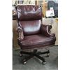 Image 3 : Leather Rolling Button Trim Executive Chair