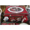 Image 3 : A Chirstmas Story Porcelain Christmas Dish Set - ALL