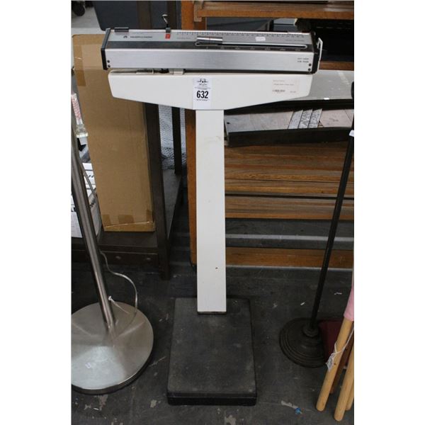 Health Mometer Pedestal Scale