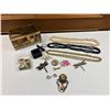 Image 1 : Costume Jewelry Lot