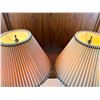 Image 5 : Pair of Wooden Table Lamps