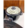 Image 5 : Kitchen Cookware & Appliances
